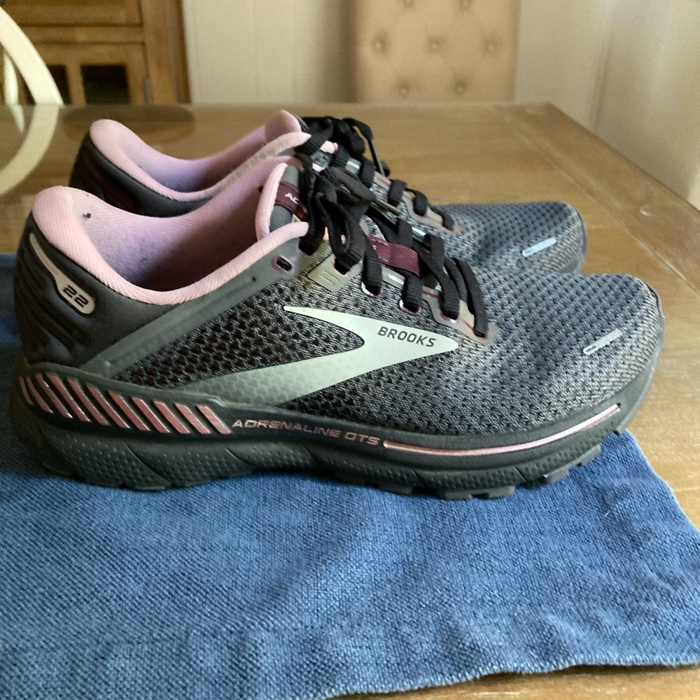 Brooks Adrenaline GTS